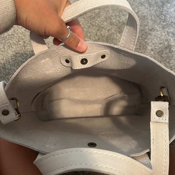 🦄 Portland Leather beluga white mini crossbody Tote Bag - Picture 4 of 4